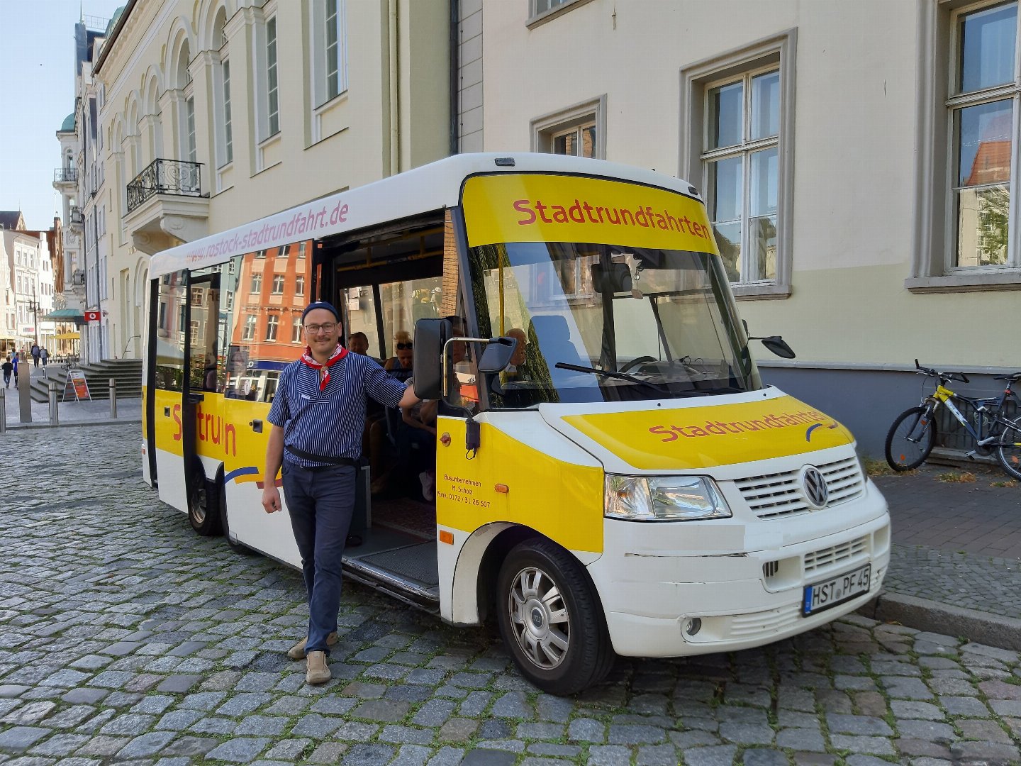 Städtetrip Rostock - Stadtrundfahrt im Panoramabus 