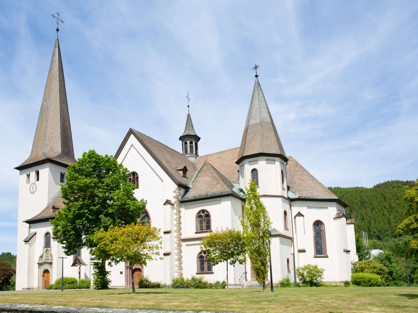 Ana ASLAN Frau für Frau - Verwöhnwochenende im Sauerland für Mädels mit Sekt und Selters