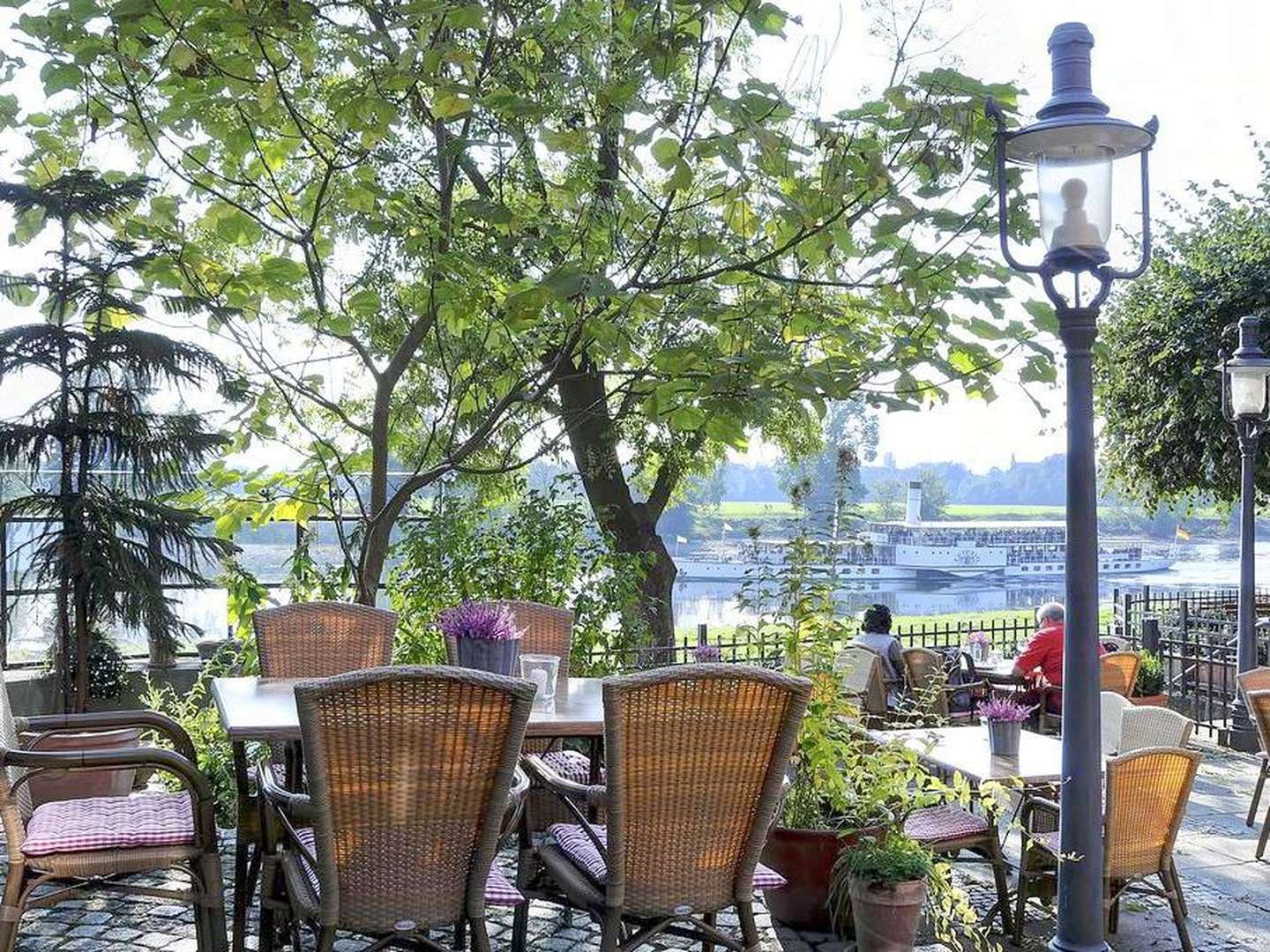 Romantik an der Elbe - 3 Tage im Hotel Elbterrasse Wachwitz - HS