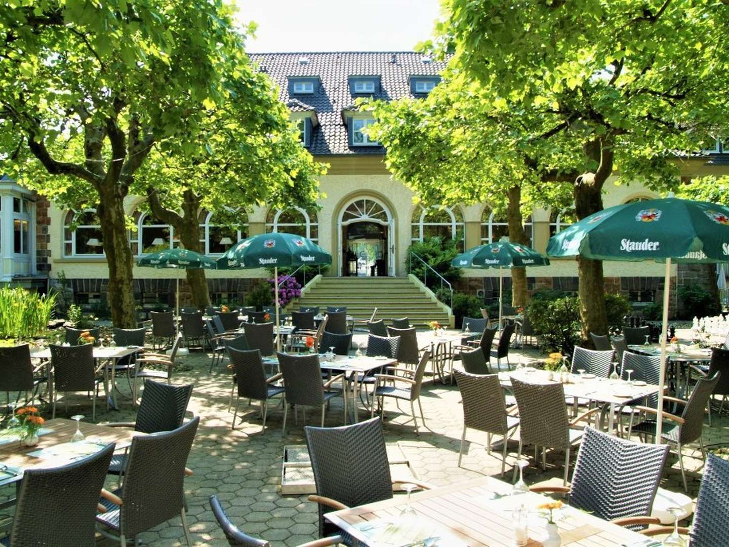 Kleine Auszeit im Waldhotel: 4 Tage im Herzen von 4 Städten