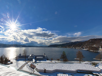 Romantischer Advent am Wörthersee inkl. Christkindlboot & Heißgetränk 