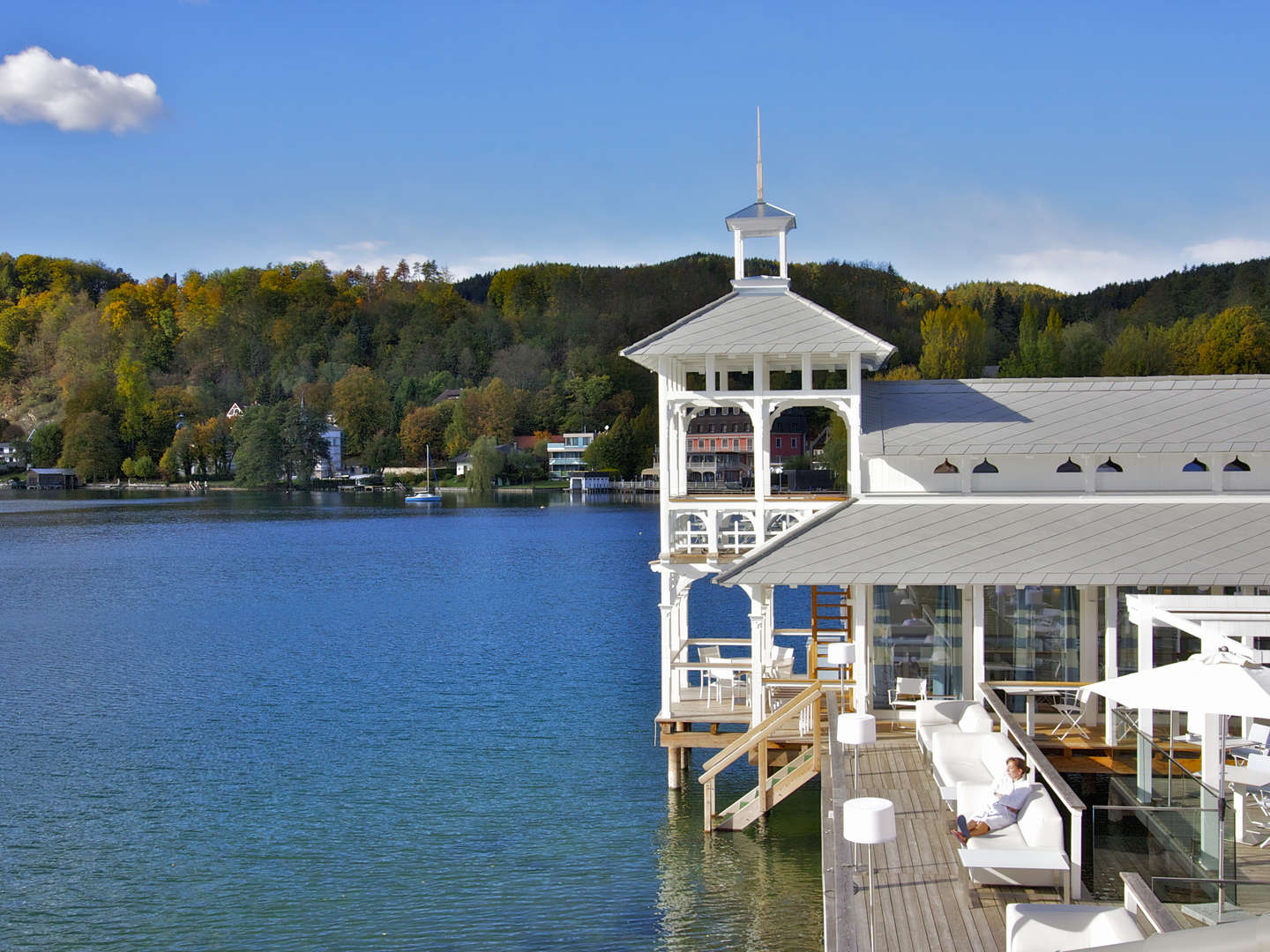 Romantischer Advent am Wörthersee inkl. Christkindlboot & Heißgetränk 