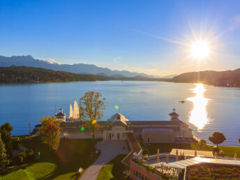 Romantischer Advent am Wörthersee inkl. Christkindlboot & Heißgetränk 