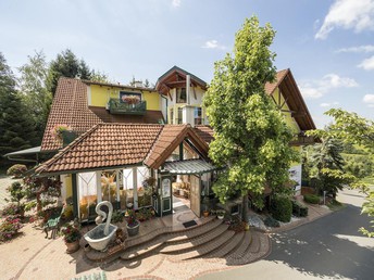 Pfingsturlaub im idyllischen Hotel nahe der Therme Loipersdorf  