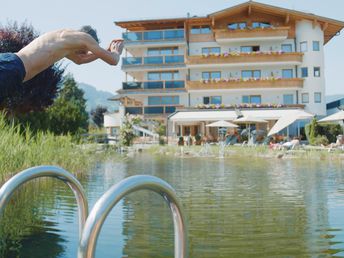 Freundinnentage im 4*S Hotel im Zillertal mit süßer & prickelnder Überraschung