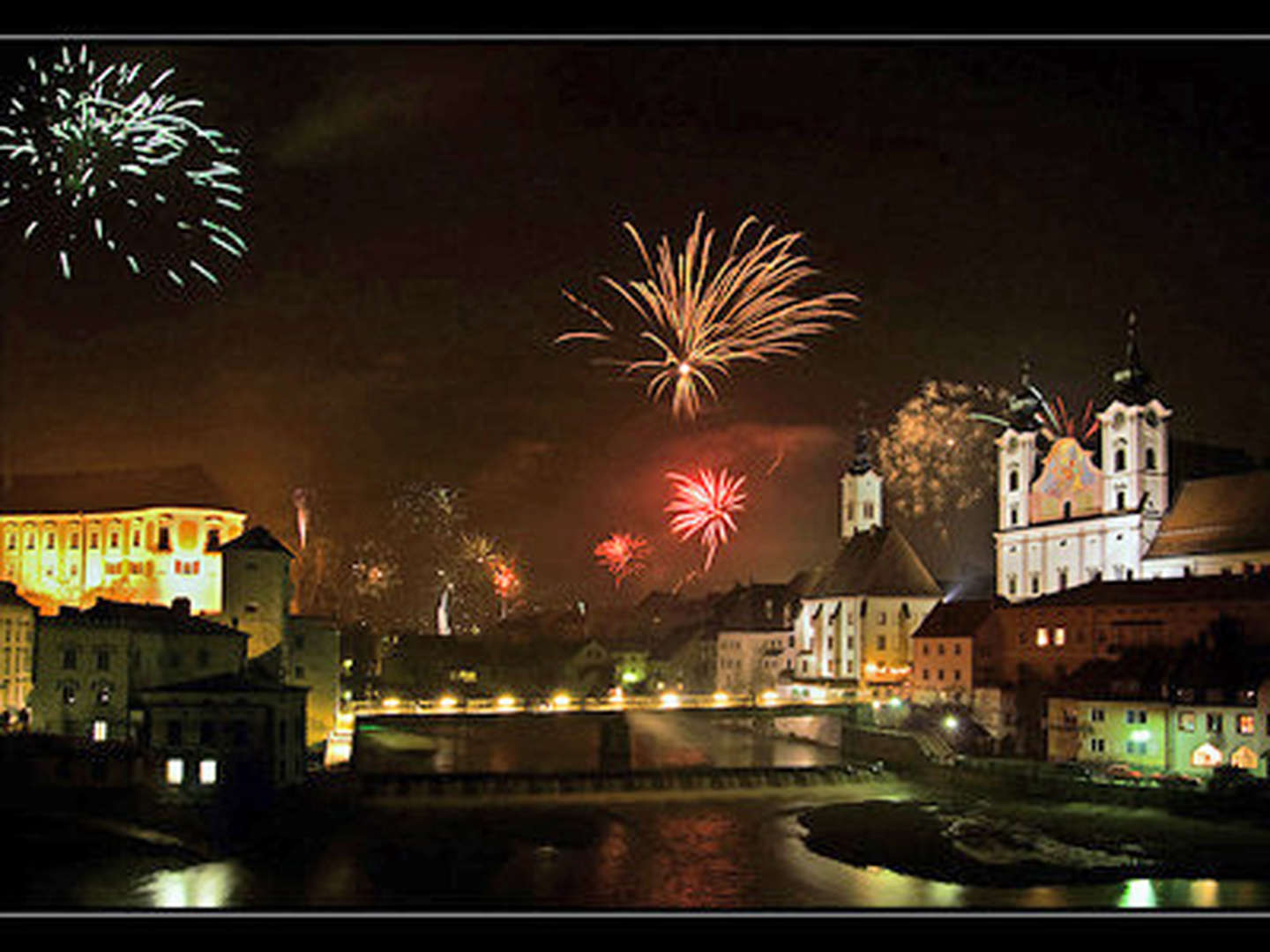 Silvester-Feuerwerk im Minichmayr inkl. Gala & regionalen Schmankerln | 3 Nächte