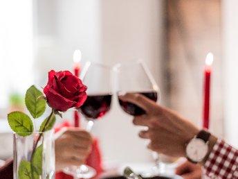 Romantische Tage im Ferienhaus nahe dem Schloss Ernegg inkl. einer Flasche Rotwein | 7 Nächte