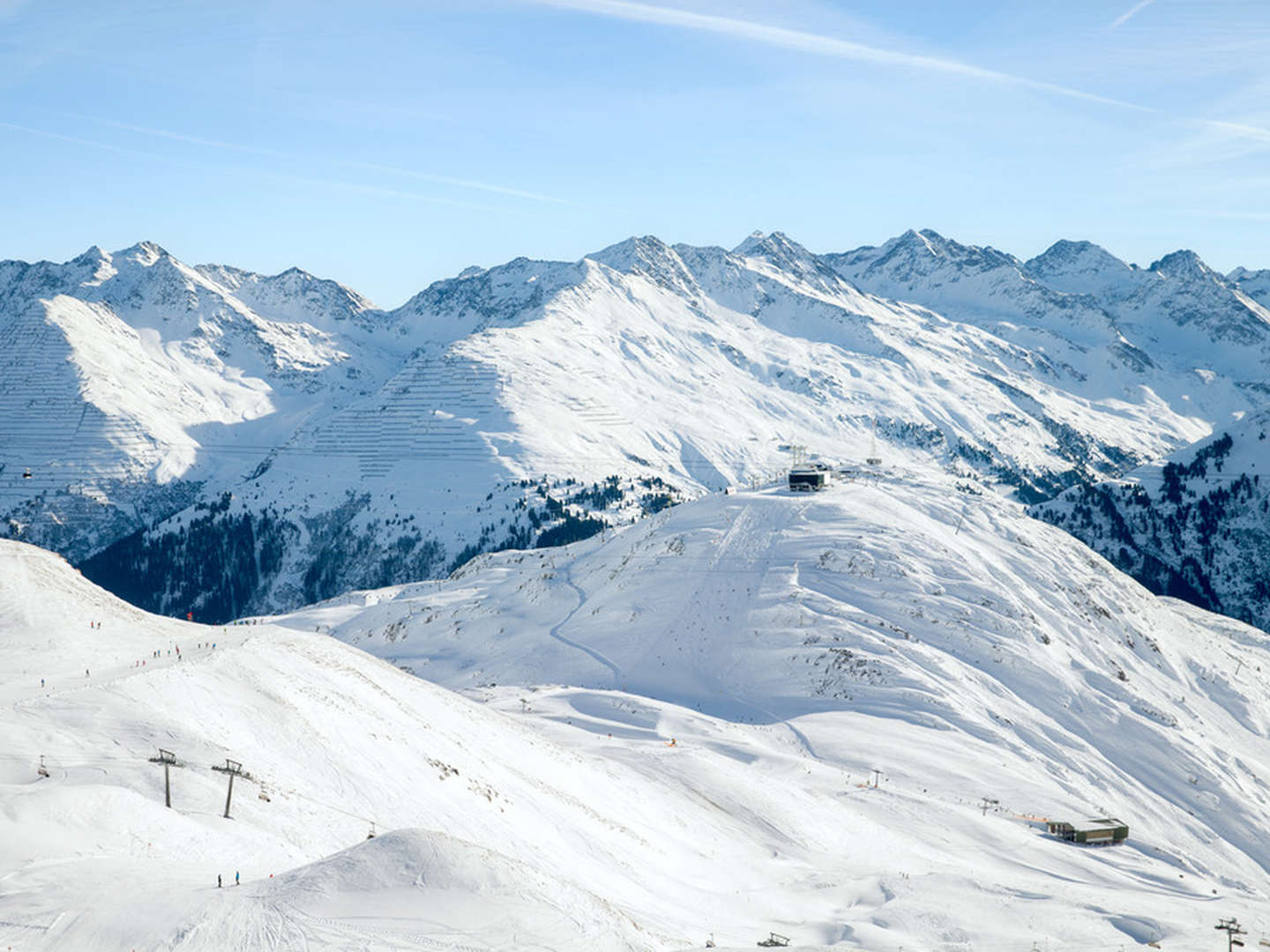 Winterurlaub in Lech am Arlberg - 305 Pistenkilometer warten auf dich | 4 Nächte