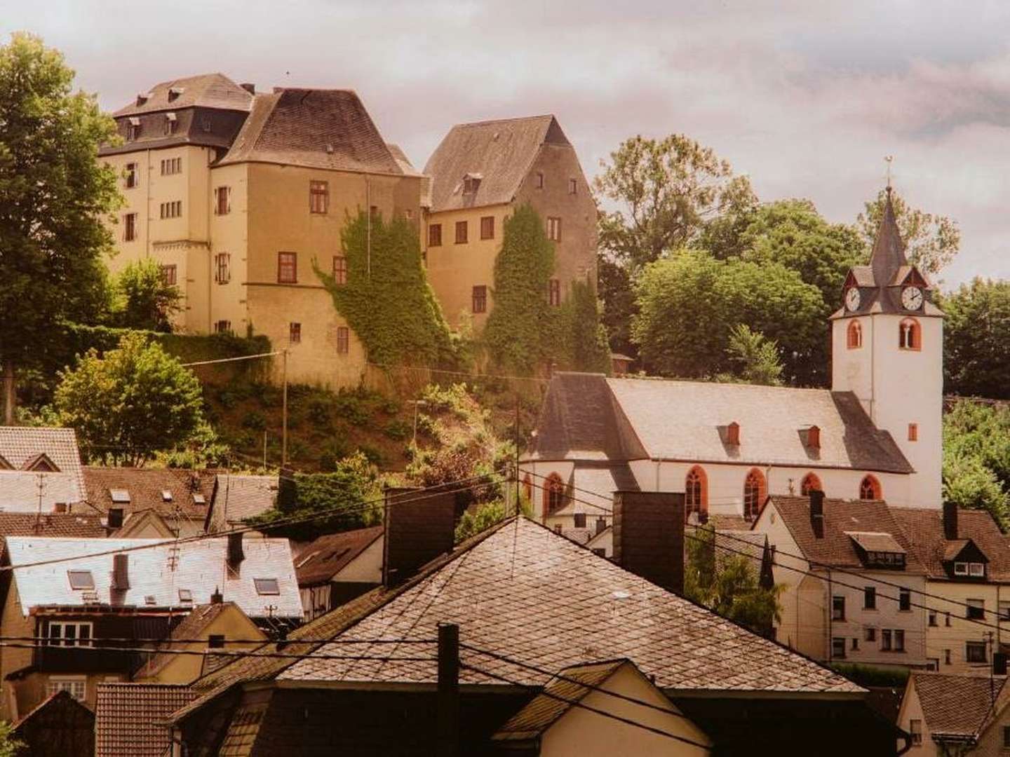 Hochzeitsnacht auf Probe -  Romantische Auszeit im Westerwald