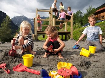 Action Urlaub mit Badesee & Indoor Ritterburg in Vorarlberg | 3 Nächte