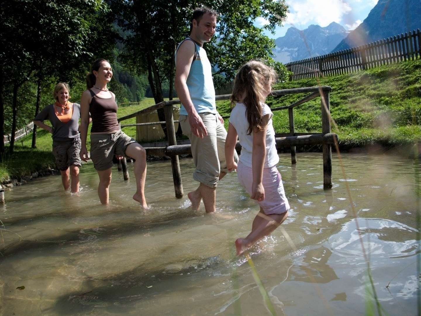 Familienurlaub im Brandnertal mit professioneller Kinderbetreuung | 7 Nächte