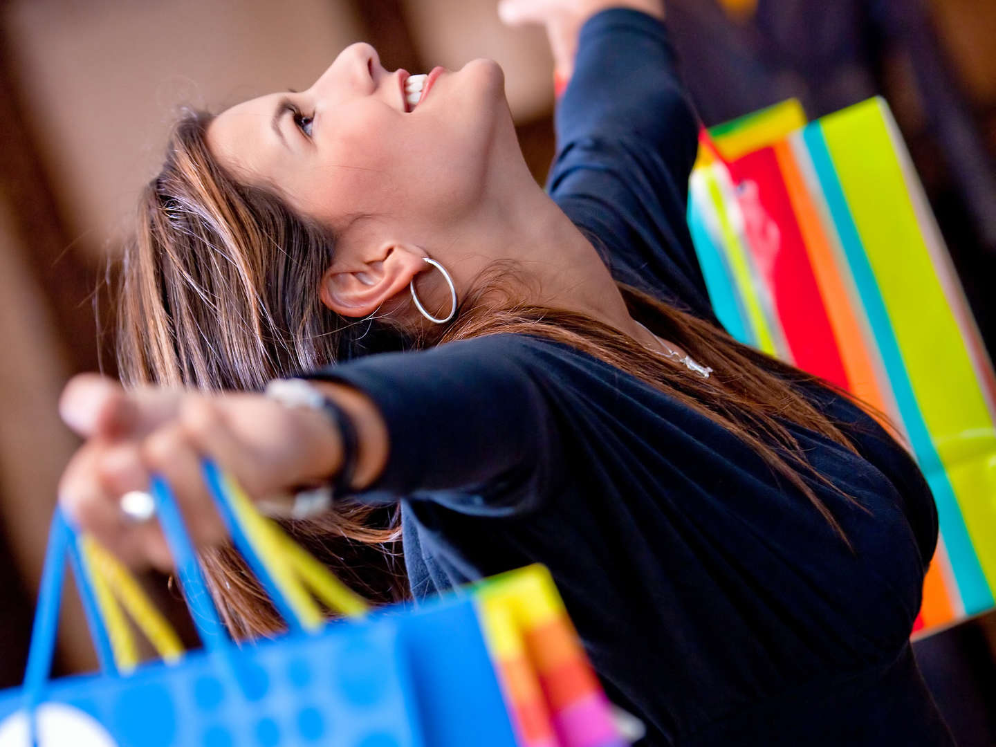 Bunte Vielfalt in der Tüte - Shopping im Outlet inkl. 4-Gang-Menü 