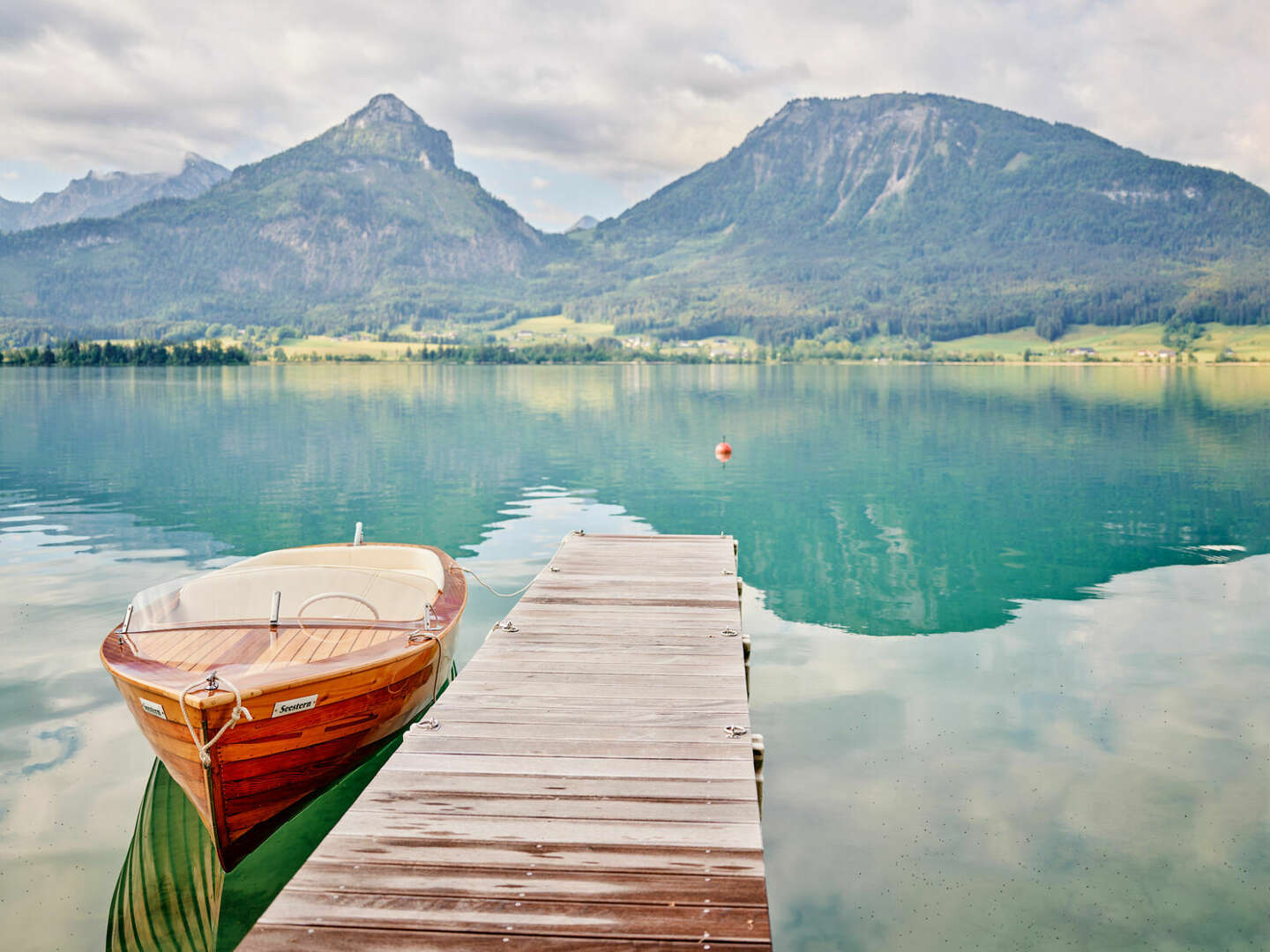 Königliches Flair & Seepanorama im englischen Herrenhaus direkt am Wolfgangsee | 1 Nacht