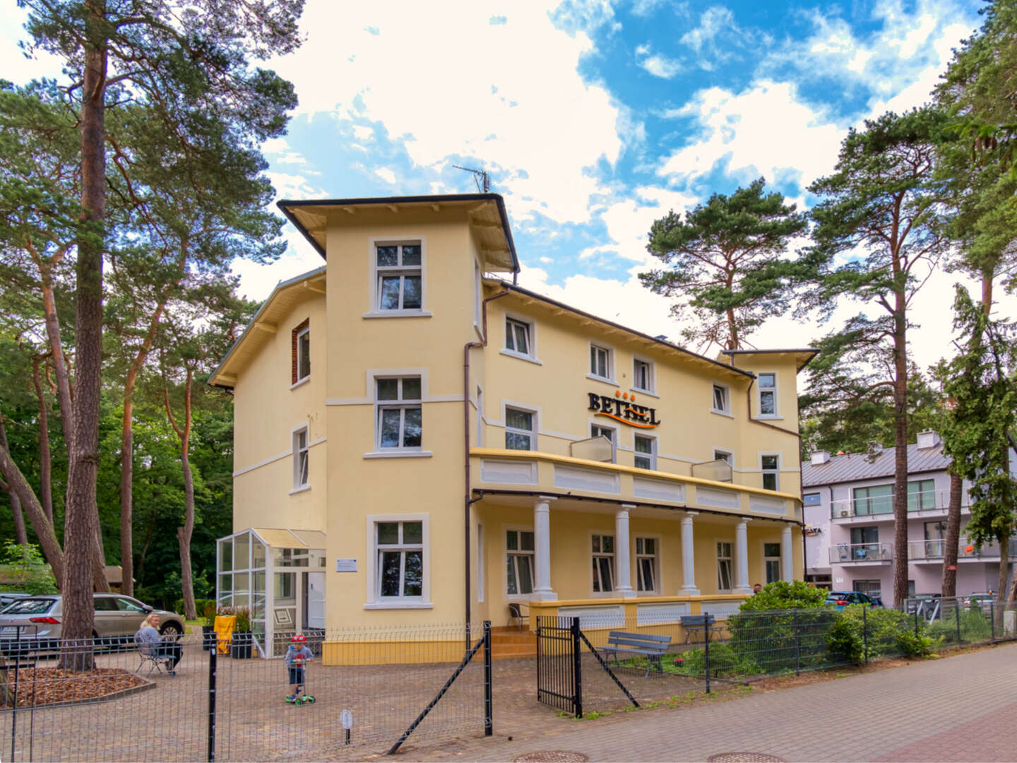 Henkenhagen - 200 m vom Ostseestrand |4 ÜHP 