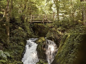 Lischda-Lousda-Daach - Zwischen den Feiertagen in Ernst