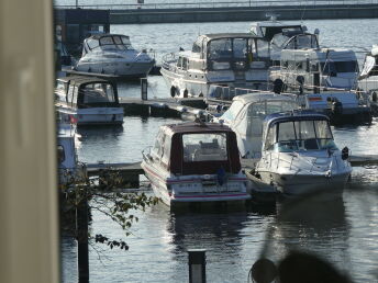 Müritz-Urlaub in der Nähe des Yachthafen inkl. Kajütboot