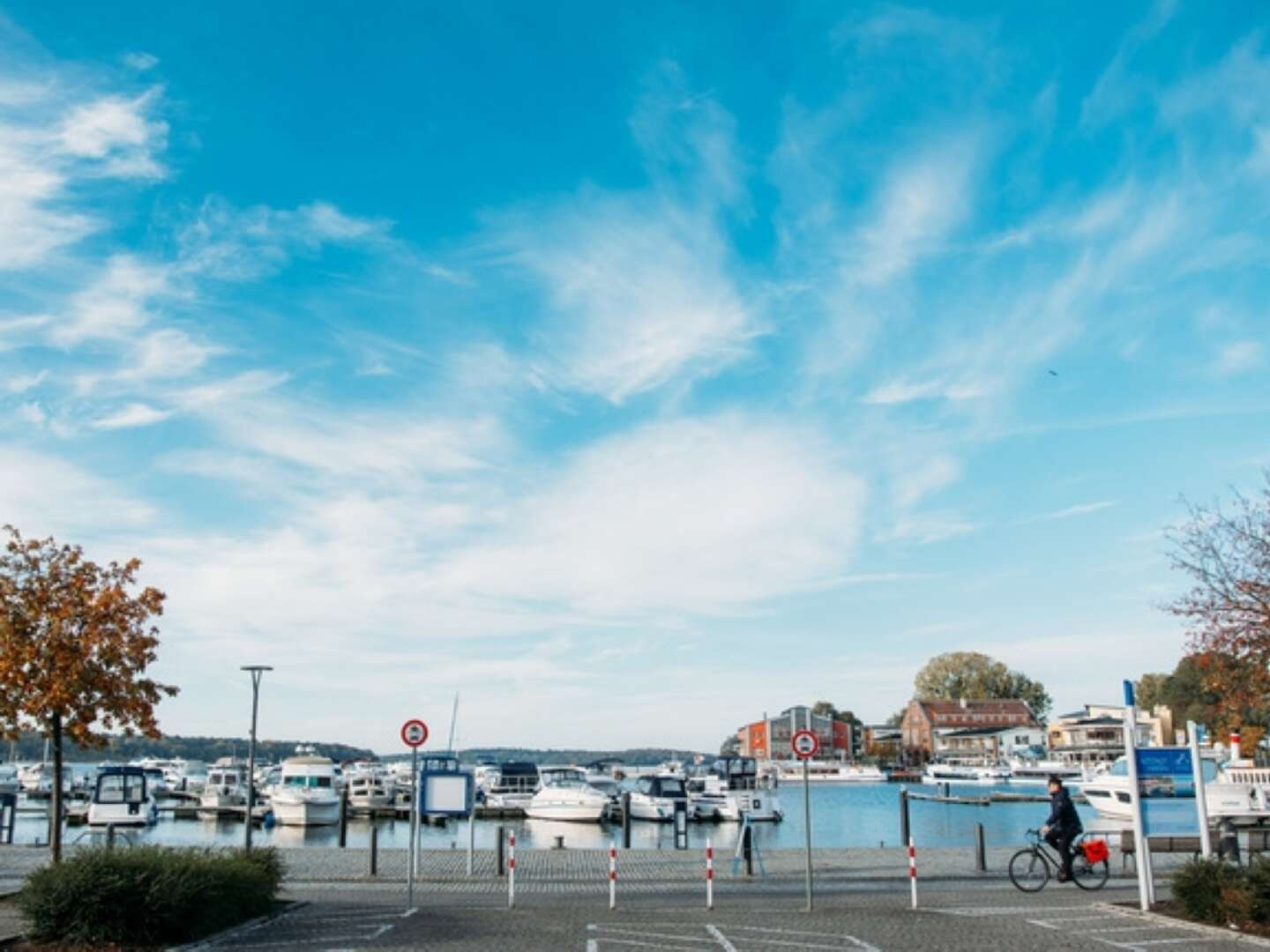 Müritz-Urlaub in der Nähe des Yachthafen inkl. Kajütboot