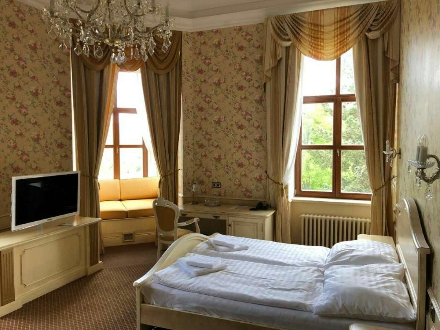 Economy Wellness neben dem Château Cihelny - 4 Tage  