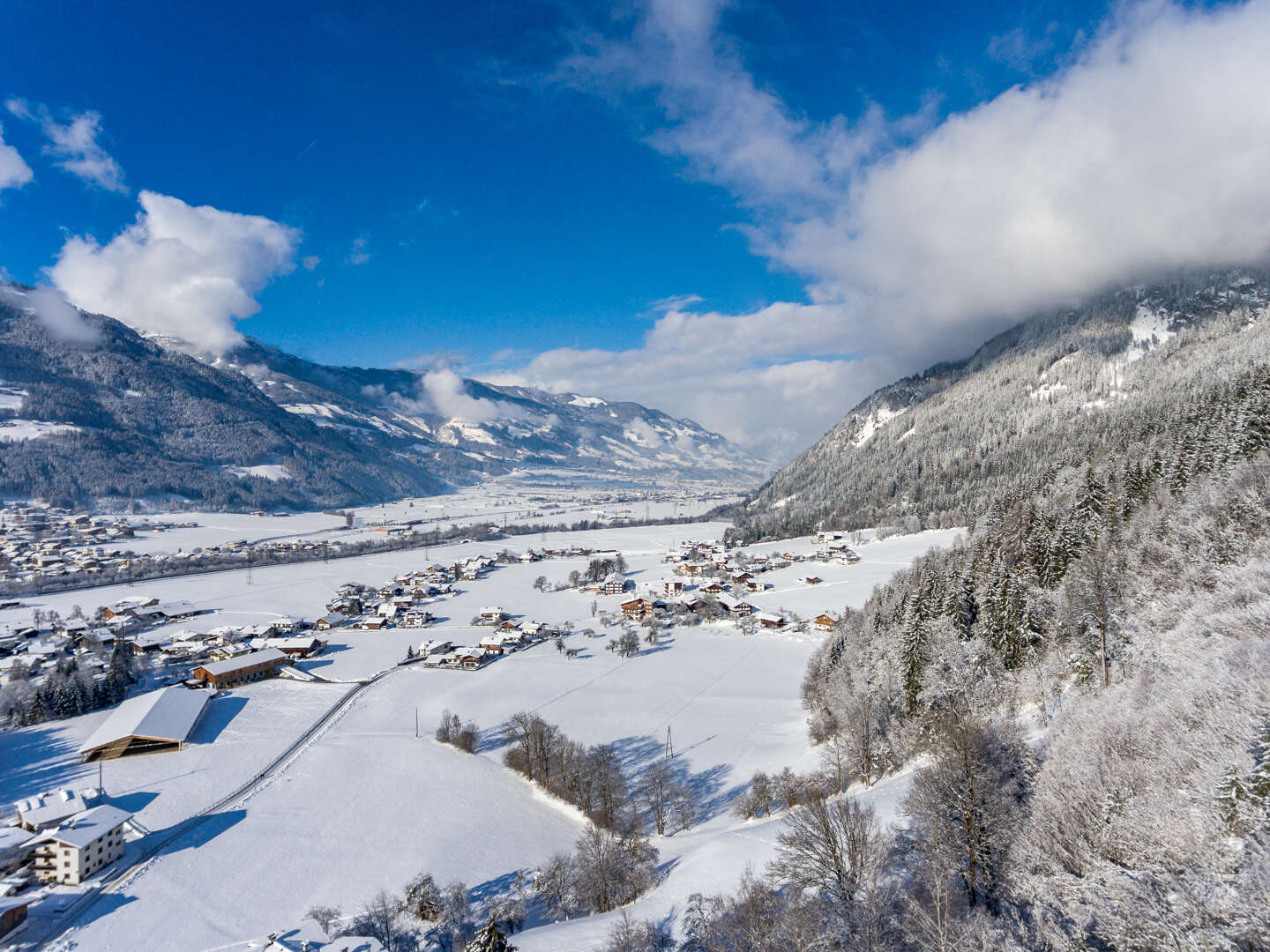 Auszeit mit Rooftop Panorama Spa im Zillertal