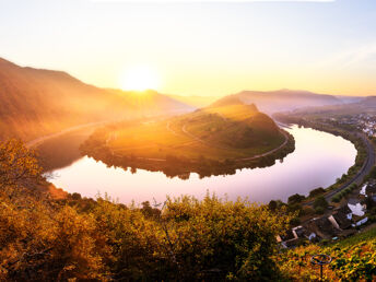 4 Tage Aktivurlaub: Entspannung am Flussufer der Mosel und Verwöhnzeit in der Vulkaneifel Therme