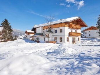 Familienurlaub in Sonnberg Flachau zur Adventzeit- Natur & Winterspaß für alle | 4 Nächte