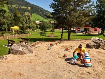 Familienurlaub in Sonnberg Flachau zur Adventzeit - Natur & Winterspaß für alle | 5 Nächte