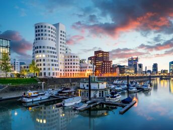 Düsseldorf die längste Theke der Welt inkl. Abendessen 1 Nacht