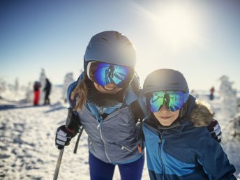 Last Minute ins JUFA Hotel Laterns – Skiurlaub mit Skiticket zum Schnäppchenpreis I 3 Nächte 