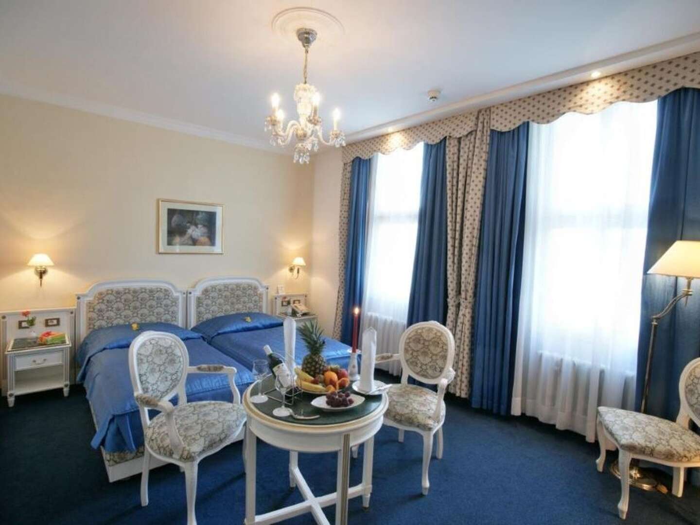 4 Nächte im Hotel  Ambassador Zlata Husa in Prag mit Frühstück  