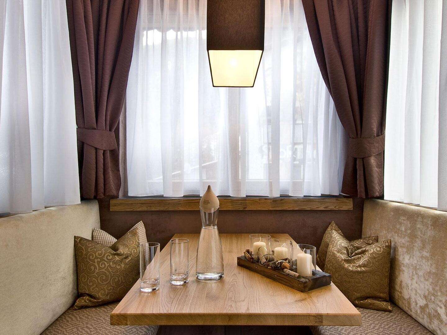 Last Minute Auszeit in den Bergen - kleines ruhiges Boutique Hotel, zentrale Lage | 4 Nächte