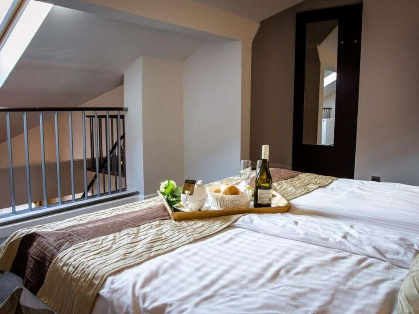 Ein unvergessliches Wochenende im SPA Hotel Dwor Elizy in der Nähe von Sky Bridge / 3 Tage									