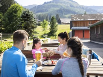 Gemeinsam die Berge erleben: Familienurlaub im JUFA Hotel Eisenerzer Ramsau I 4 Nächte