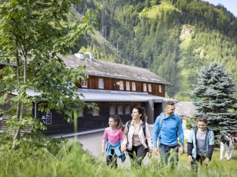 Gemeinsam die Berge erleben: Familienurlaub im JUFA Hotel Eisenerzer Ramsau I 4 Nächte